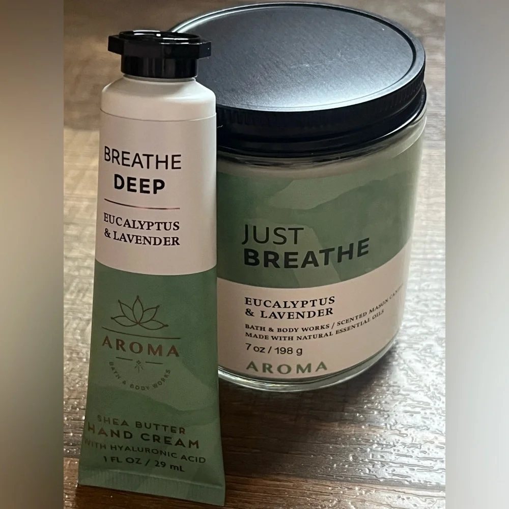 Bath & Body Works Eucalyptus & Lavender Candle & Hand Cream Set. New with tags.
